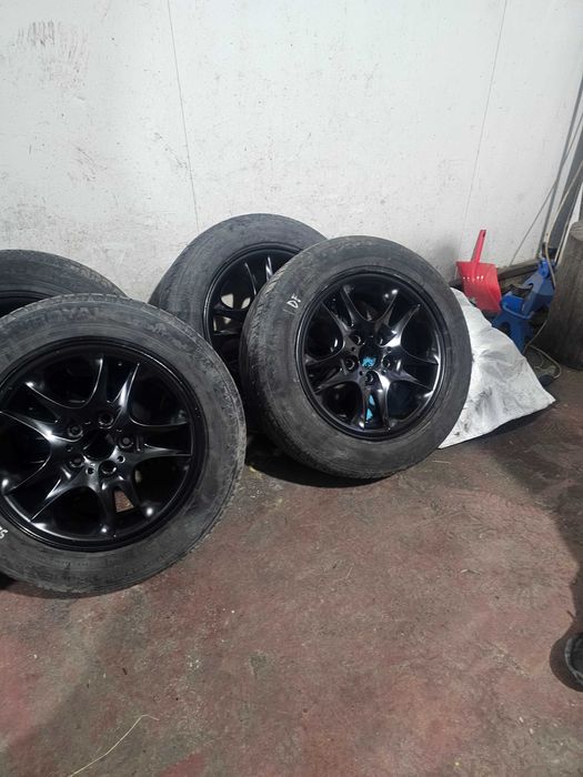 BMW, x 3 cauciucurile si jante pentru toate 4  ,masina mica de vanzare,   seria 225 60 R17
