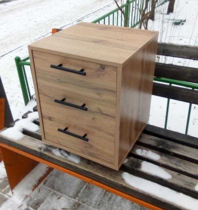 Новая тумбочка удобная