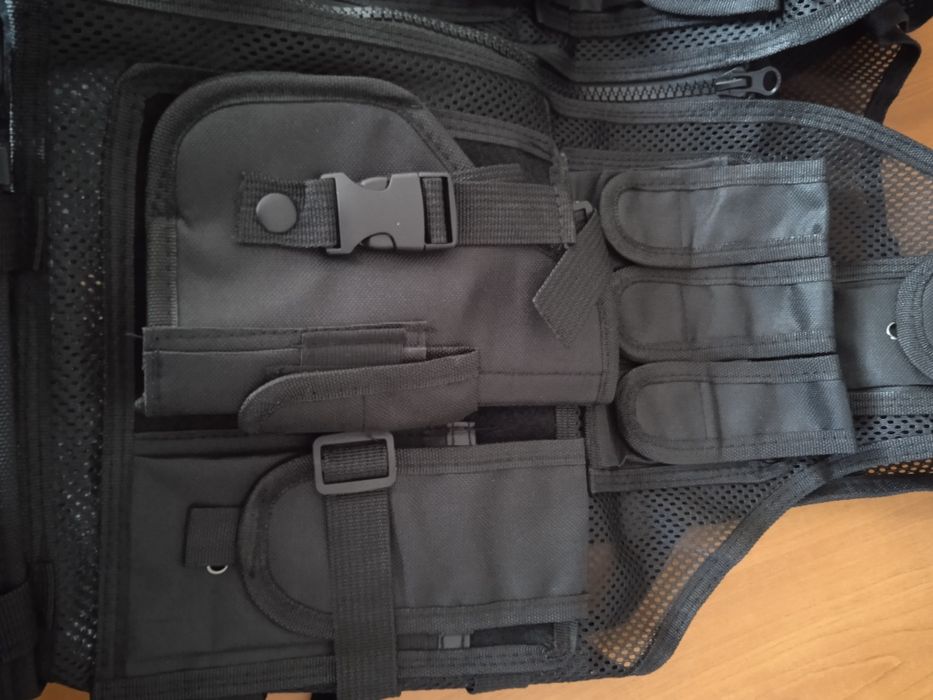 Тактическа жилетка