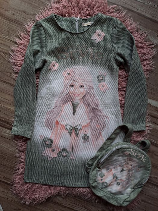 Рокля с раница за момиче