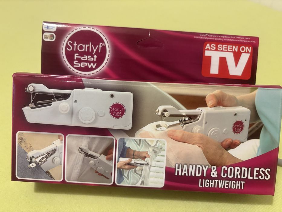 Ръчна , мини шевна машина НОВА! Не е разпечатана!