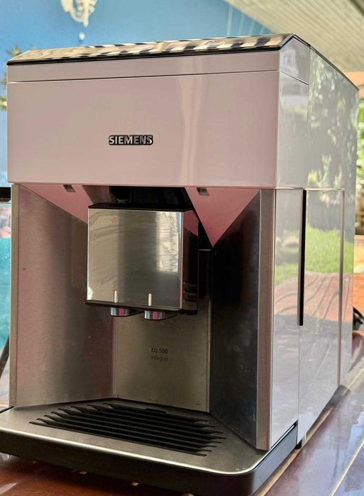 Espressor automat Siemens 1500 W, ca nou, presiune pompa 15 bari