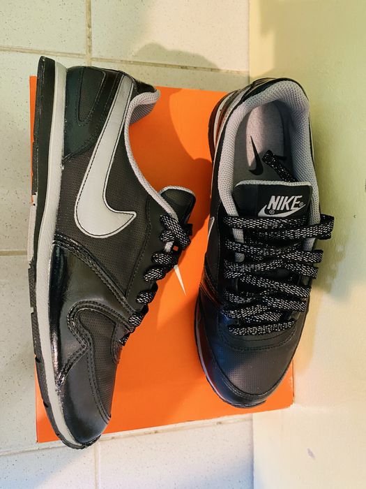 Дамски маратонки    NIKE  ,  номер  38