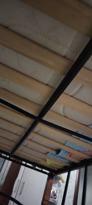 Кровать двухярусная,разборная