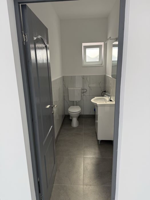 Cladire multifunctionala: Depozit/Showroom/Birouri/Productie - 500mp