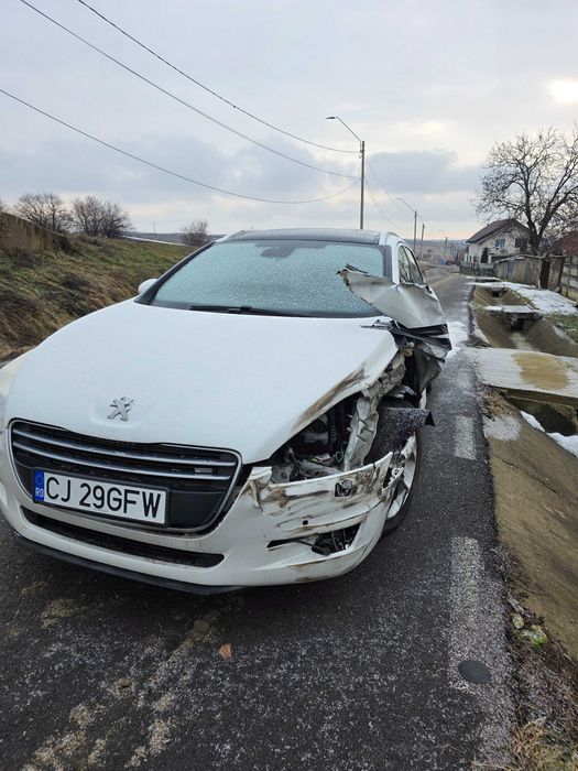Vand Peugeot 508 inspre a fi dezmembrat sau pentru piese.