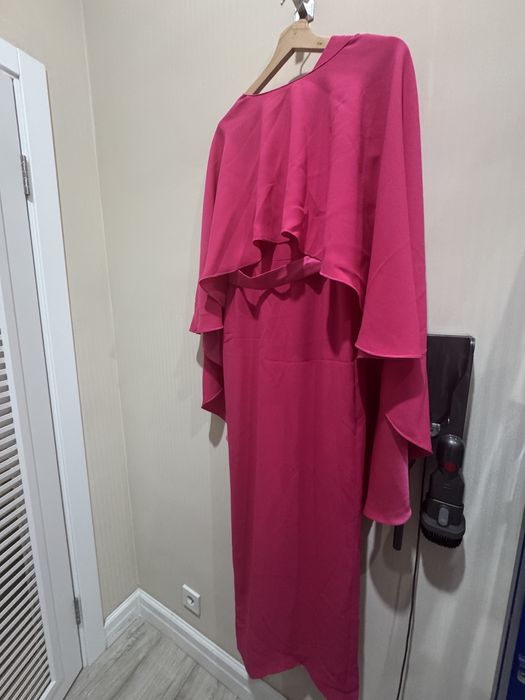 Продам платье Malli