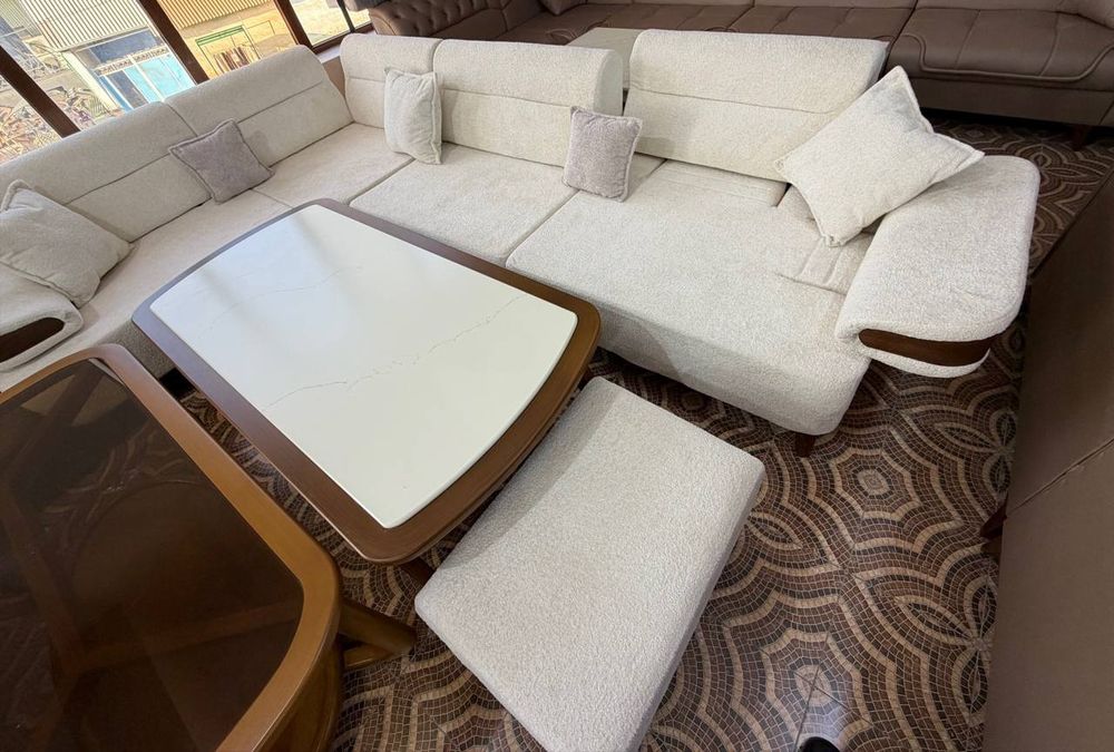 Yumshoq mebel sifatiga kafolat beramiz  ichlari sasna oyoqlari yongʻoq