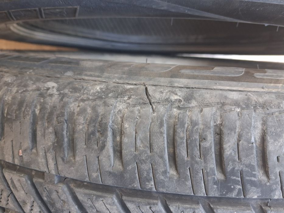 Всесезонные шины 2 шт. Tracmax 235 55 r17