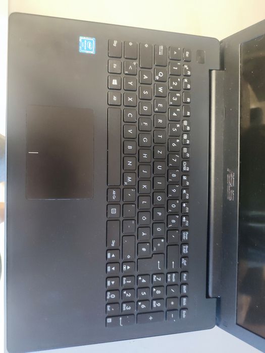 Asus leptop in stare foarte buna