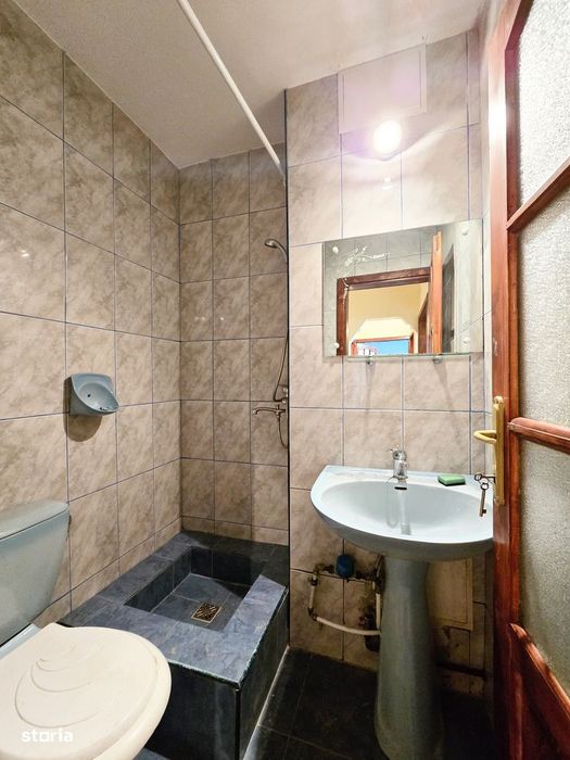Apartament 3 camere, decomandat cu centrala - Micalaca Miorita