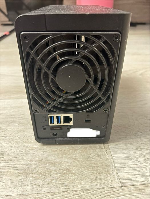 Synology DS218+ (4 GB RAM), без дисков