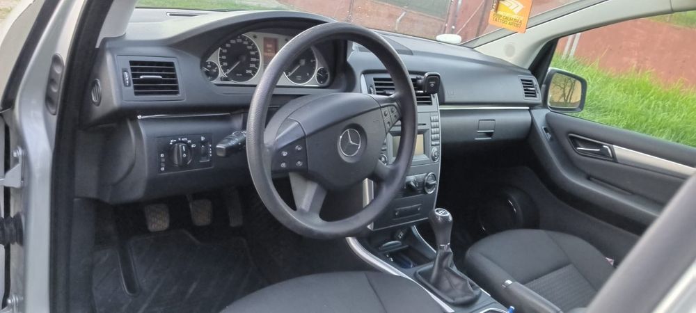 Mercedes-Benz B-Class 2010 diesel, 2.640 € — imagine 4