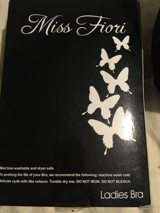 Нов сутиен с размер 34 Е