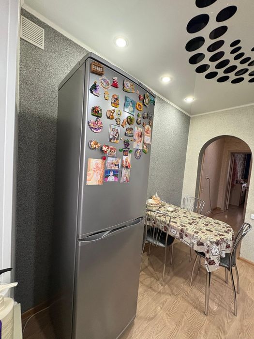 Продам срочно холодильник фирмы Атлант