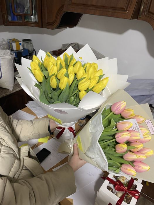 Тюльпаны на 8 марта