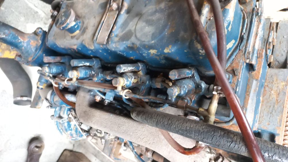 Motoare motopompe și tractoare