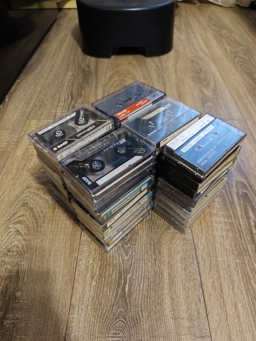 Lot de 50 casete audio diverse modele