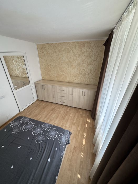 Închiriere apartament semidecomandat utilat.
