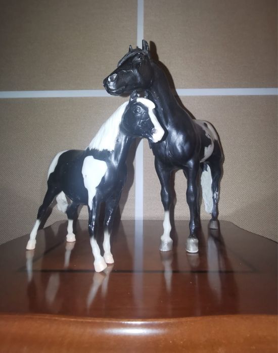 Антикварна колекционерска фигура на кон марка Breyer Reeves USA  2 бр.