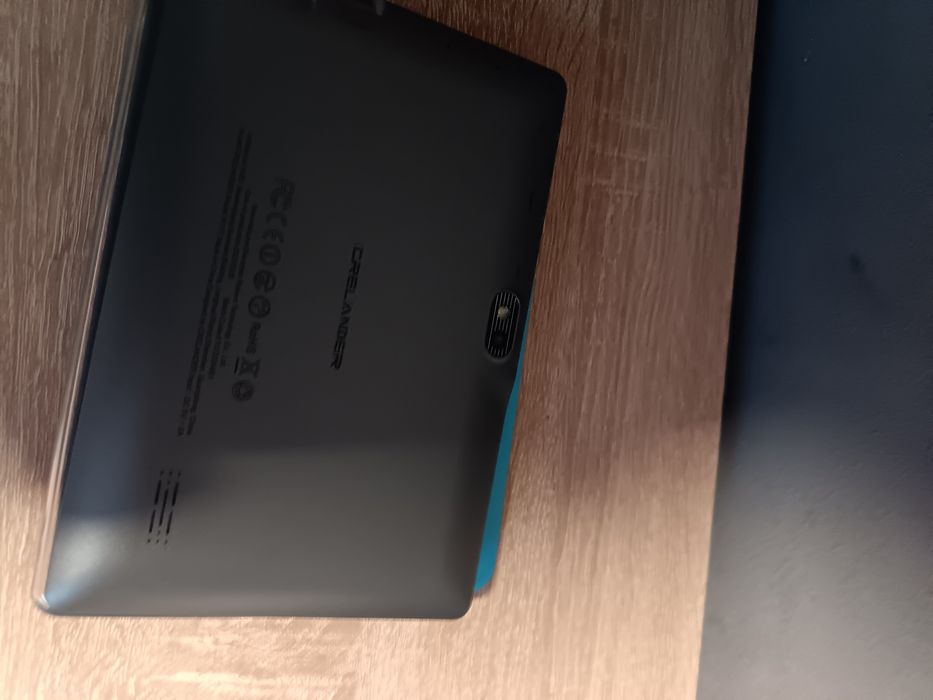 Vând tableta CRELANDER