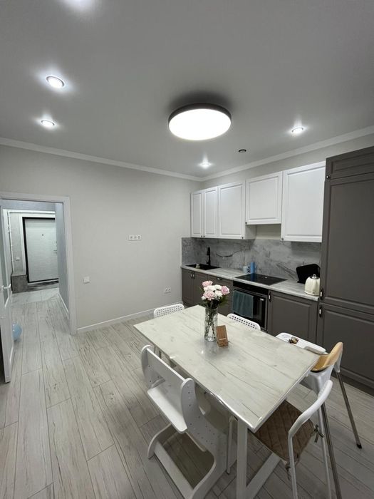 Шикарный дом - Красный Яре.