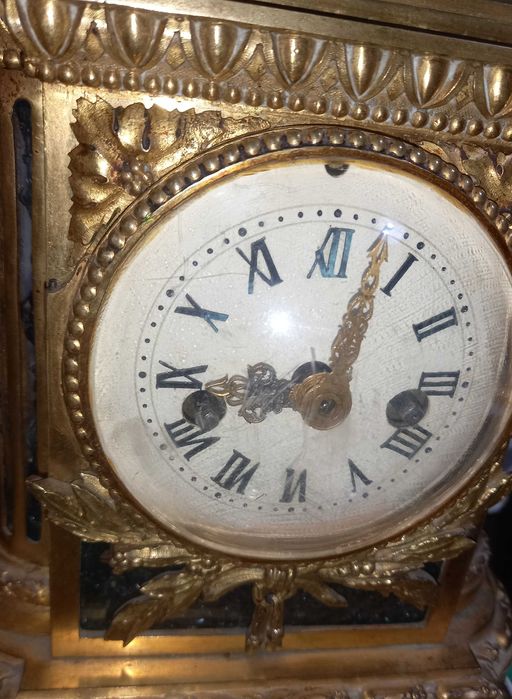 Продам антикварные часы