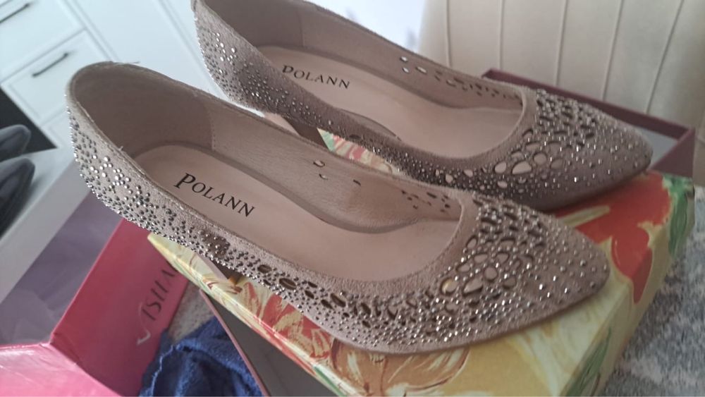 женские туфли из замши