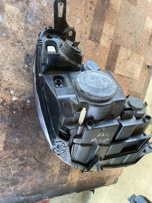 Ляв фар за ситроен ц5