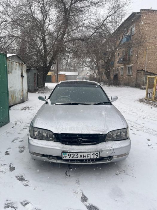 Продам Honda inspire 2.5