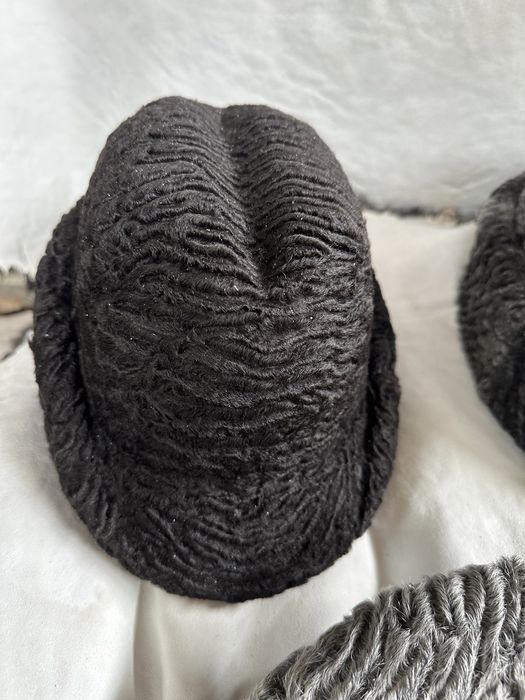 Caciula / caciuli de blana astrahan cușmă cusma