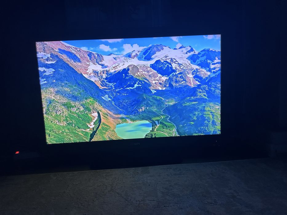 Телевизор Philips Full HD