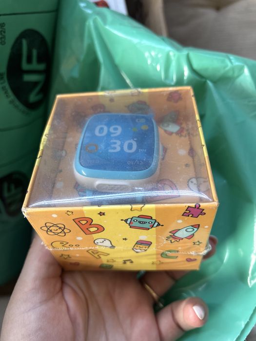 Детски Смарт часовник Smart със Сим карта и камера,