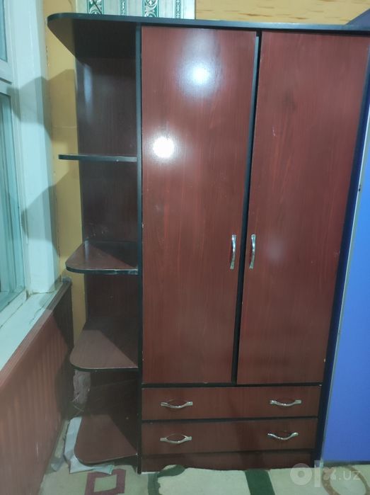 Mebel shkaf holati ideal ruchkalari zòr  olgan odam mazza qilip ishlat