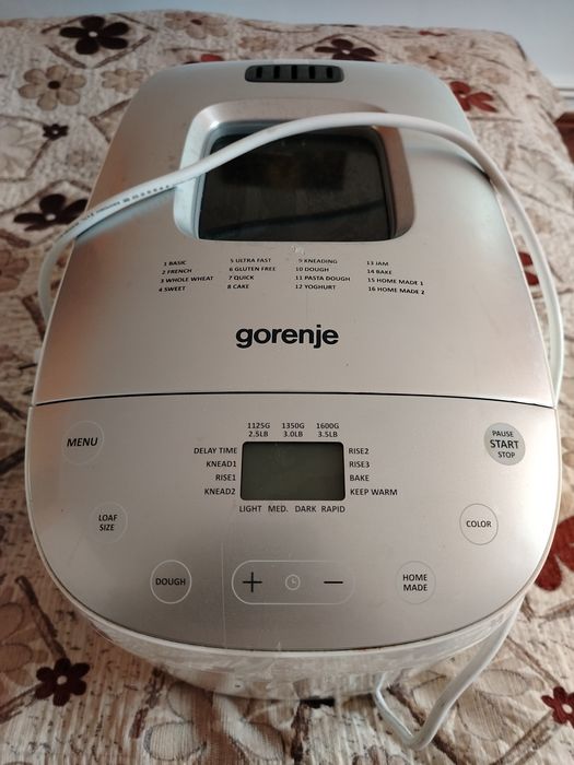 Aparat pt copt pâine