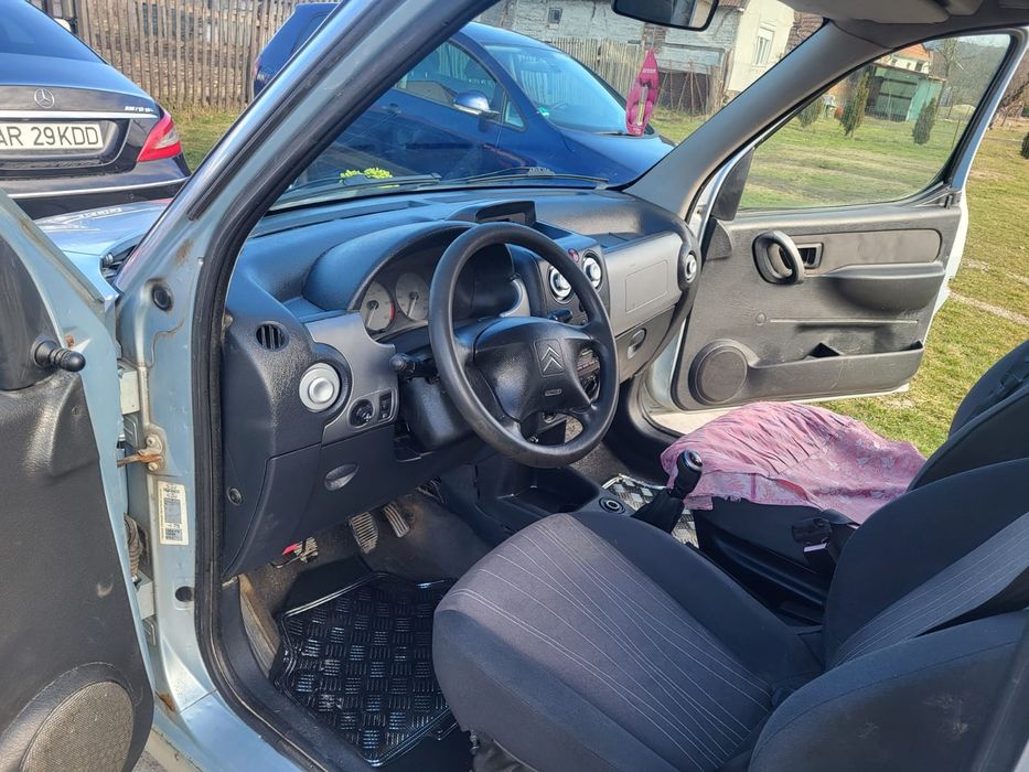 Vînd Citroen berlingo 5locuri 2.0 Hdi