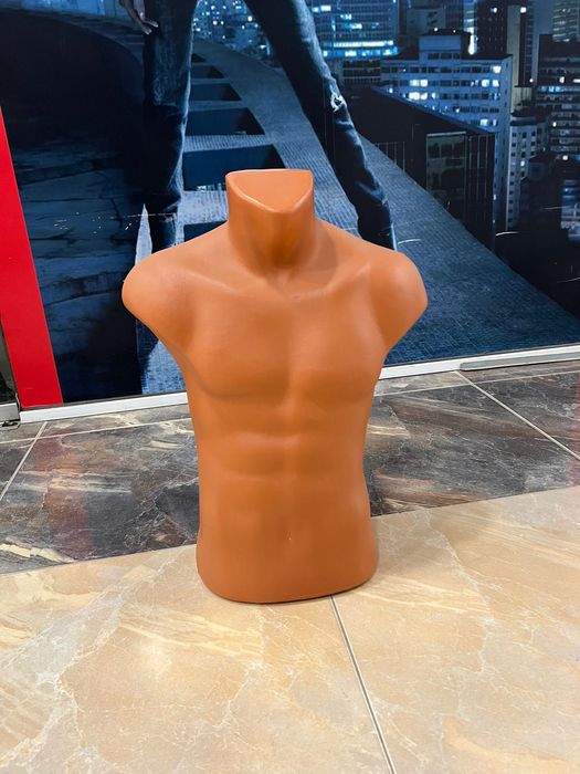 Дамски и мъжки манекени