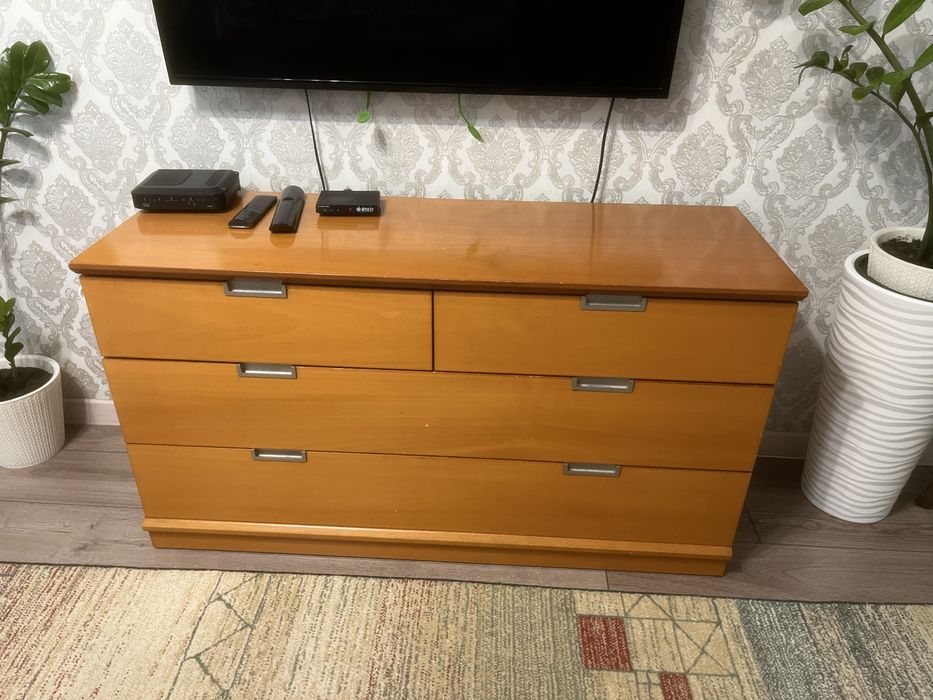 Комод (Испания), размер Ш120*Г42*В66 см