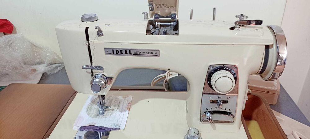Masina de cusut Ideal Automatik piese metalice