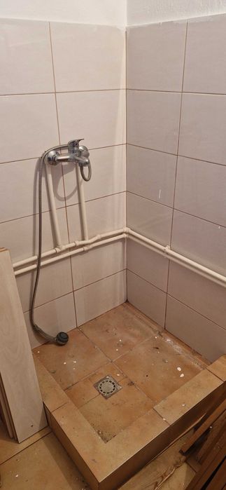 Casa batraneasca de vanzare