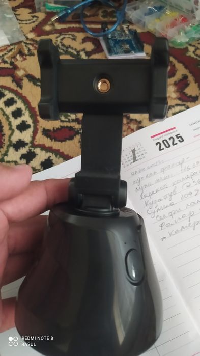 afto selfi 360 gradus aylanadi o'zi sizi kuzatadi