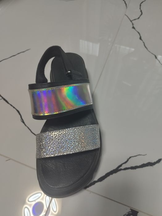 Сандали  номер 37.5