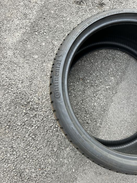 Продавам зимни  гими Continental 285/30/22