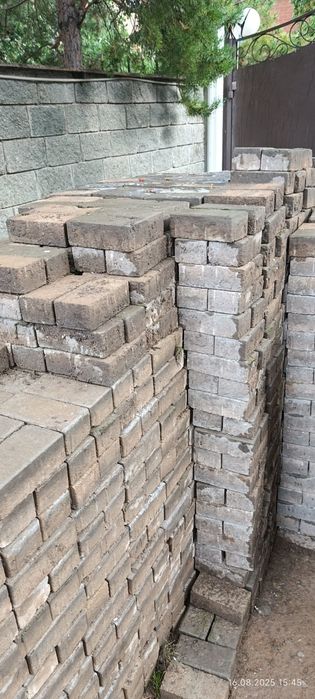 Срочно брусчатки 260м²!