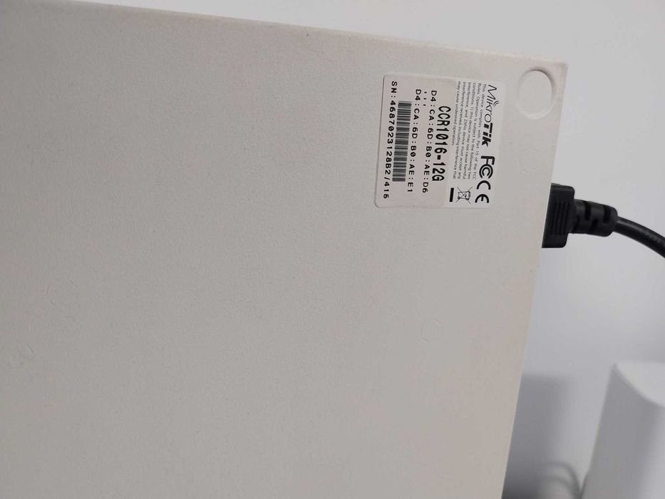 Rutar Mikrotik CCR-1016 12G