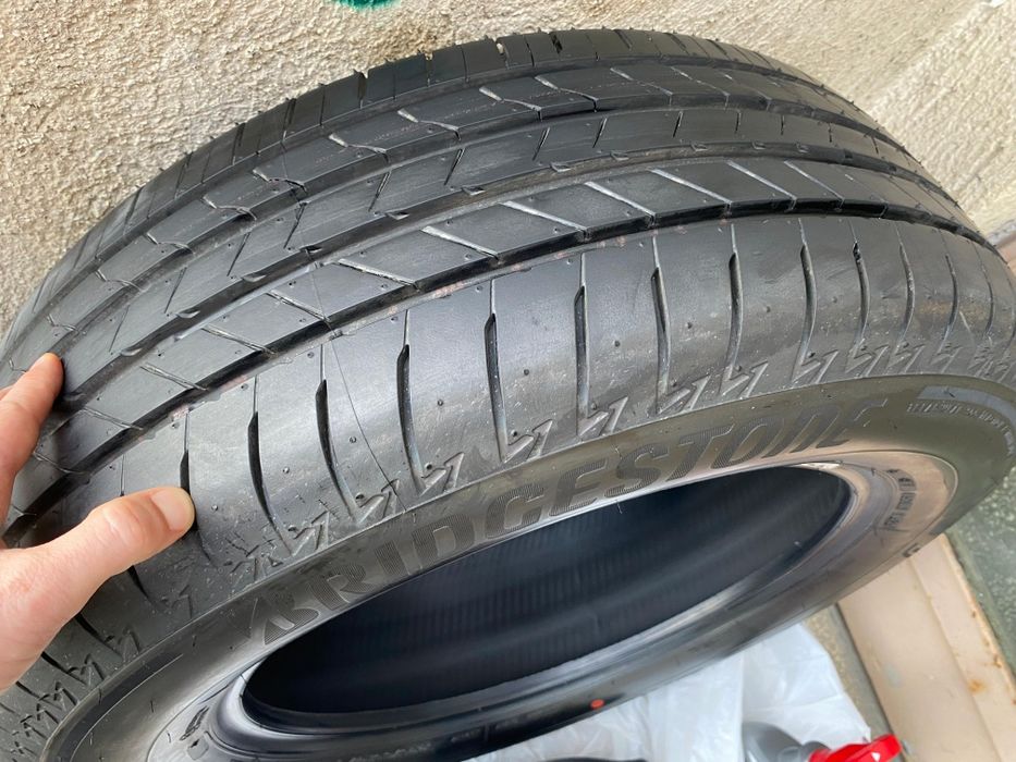 4 Anvelope Vara Bridgestone 225x65x17 102H Dot 2025