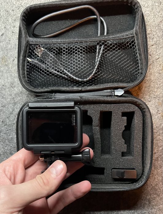 GoPro Hero 6 cu Husa si doua baterii