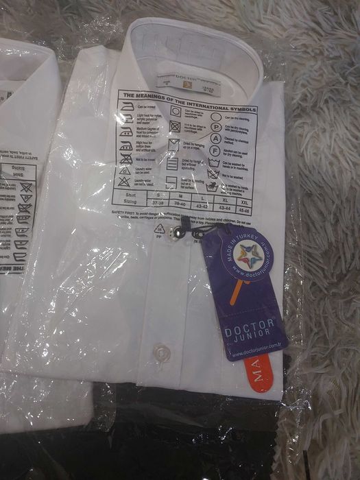 Форма на мальчика 9-10 лет. Носки 33-36 разм. Брюки талия 68 см