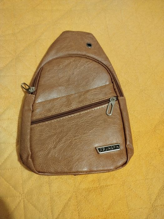 Чантичка за през рамо