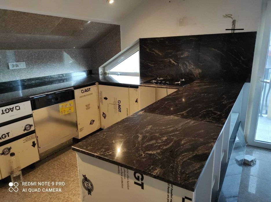 Scara Treapta Blaturi Glafuri din Granit, Marmura, Travertin, Quartz.